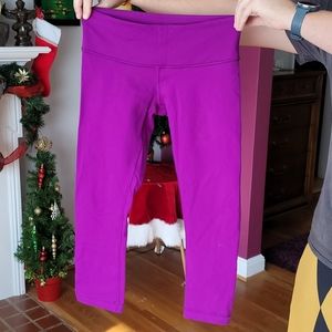 LIKE NEW Lululemon wunder under crop bright purple